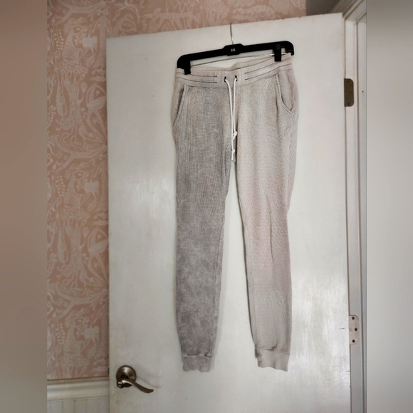 Cotton Citizen Pants - Cotton Citizen waffle joggers